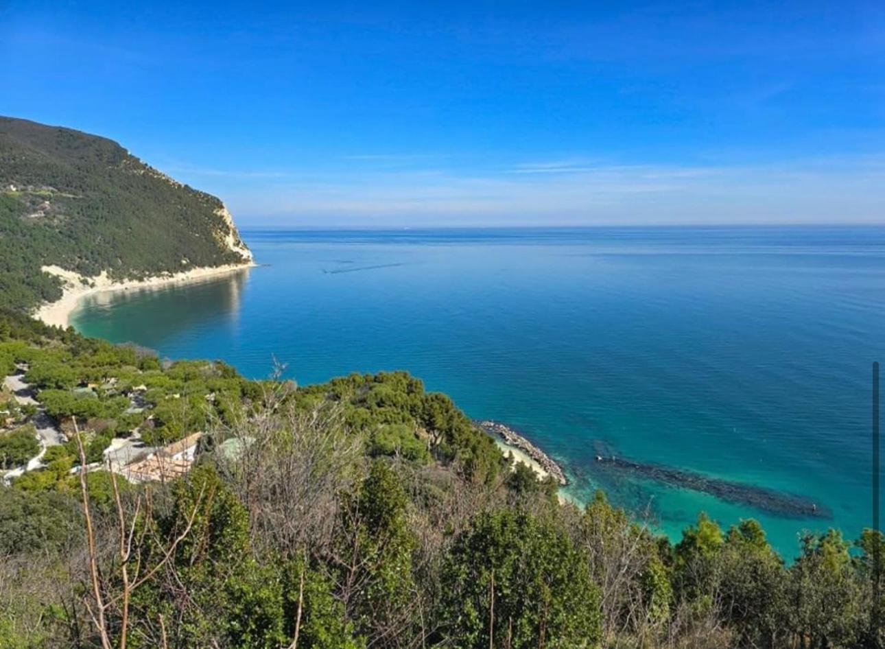 Ferienwohnung La Voce Del Mare Numana Exterior foto