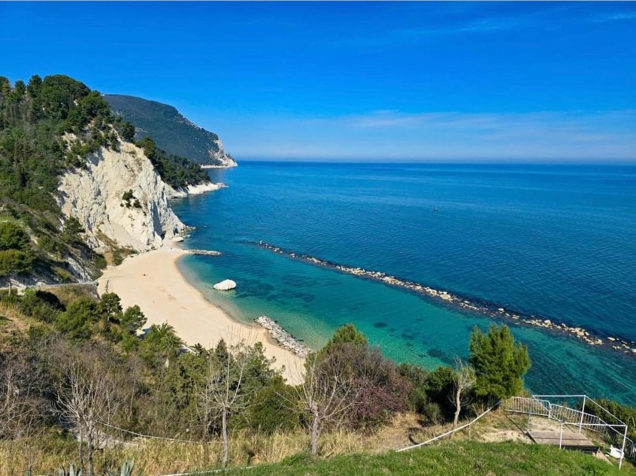 Ferienwohnung La Voce Del Mare Numana Exterior foto