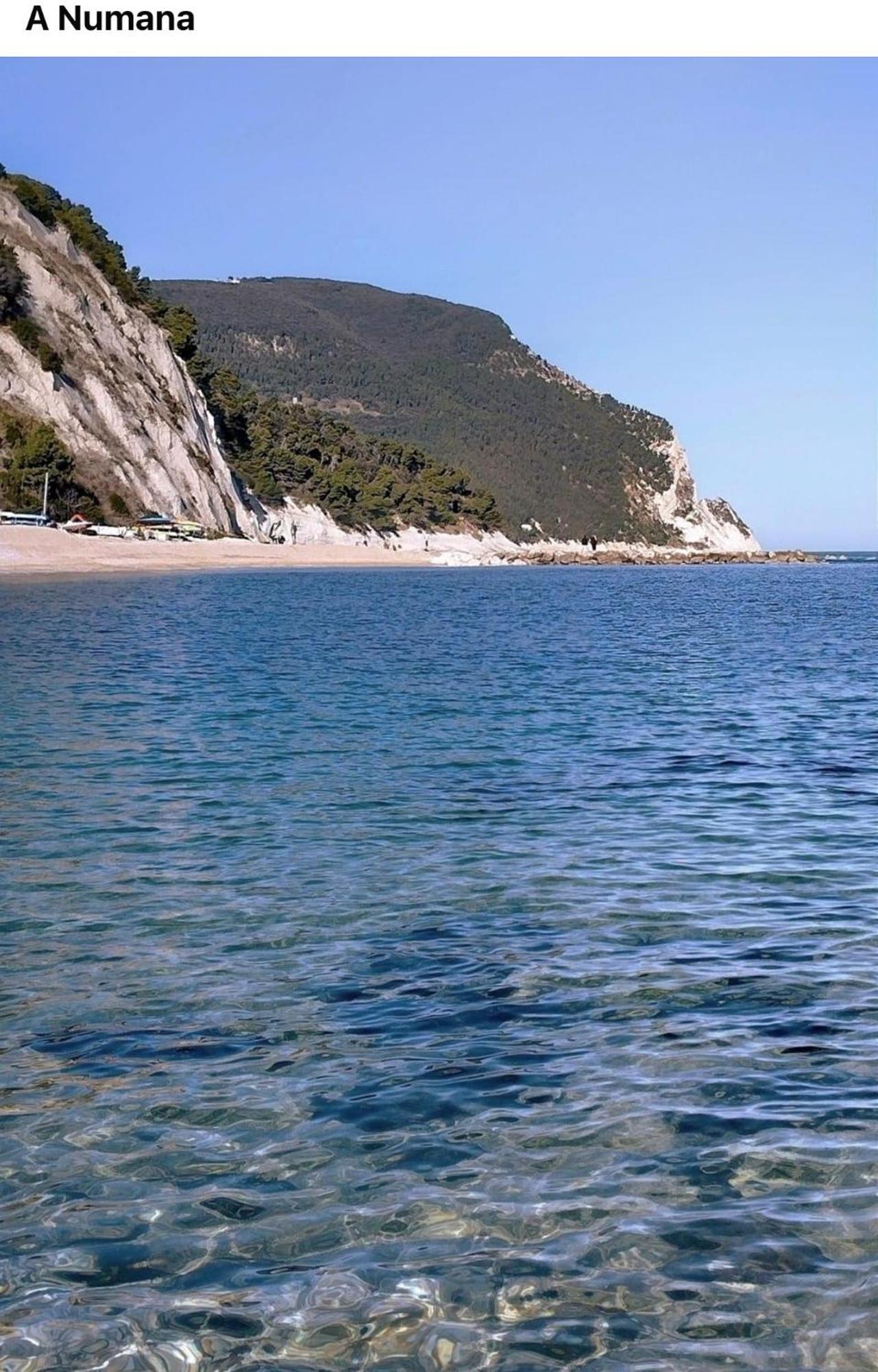 Ferienwohnung La Voce Del Mare Numana Exterior foto